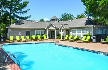 Sparkling swimming pool